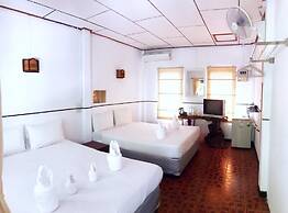Kirati Beach Resort