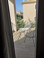 Ammos Luxury Suites