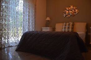 Ammos Luxury Suites