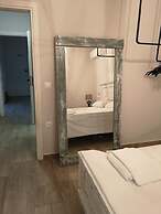 Ammos Luxury Suites