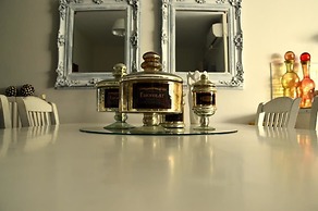 Ammos Luxury Suites