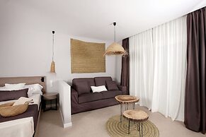 Eques Petit Resort
