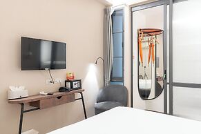 Wonderwall Hotel