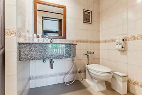Rattana Beach Hotel