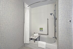 Holiday Inn Express Kingston West by IHG