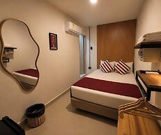 Ethnic Thematic Hotel