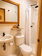 Ethnic Thematic Hotel