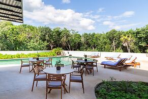 Solmare Apartments & Suites