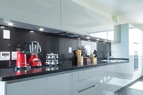 Solmare Apartments & Suites