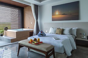 Solmare Apartments & Suites