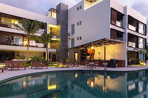 Solmare Apartments & Suites