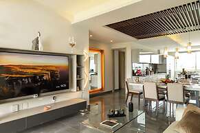 Solmare Apartments & Suites