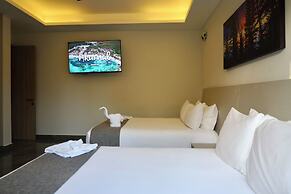 Solmare Apartments & Suites