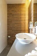 Solmare Apartments & Suites