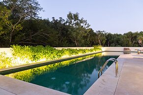 Solmare Apartments & Suites