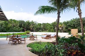 Solmare Apartments & Suites