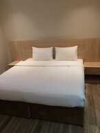 Grand Flora Hotel