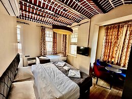 Taksim Palace İstanbul Hotel