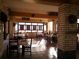 Monica Hotel