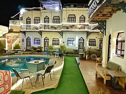 Monica Hotel