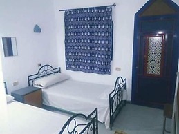 Monica Hotel