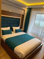 Danis Motel