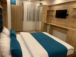 Danis Motel