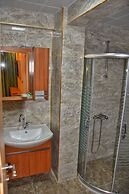 Danis Motel