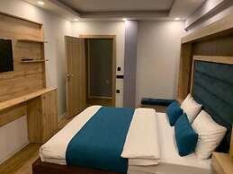 Danis Motel
