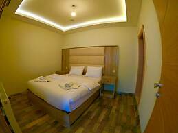 Danis Motel