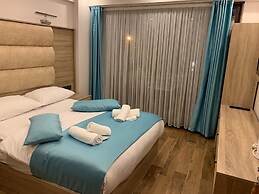 Danis Motel