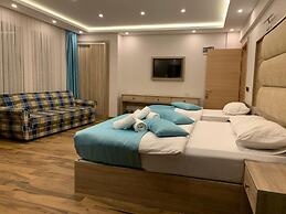 Danis Motel