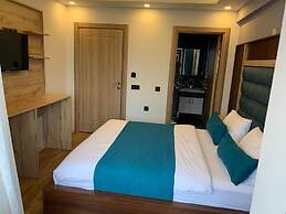 Danis Motel