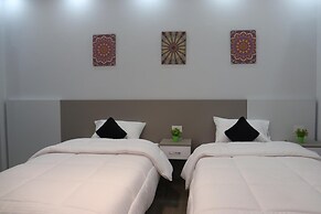 Elite Pyramids Inn
