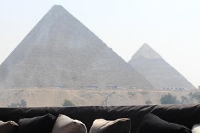 Elite Pyramids Inn