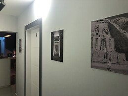 Elite Pyramids Inn