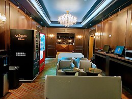 Mayer Inn