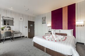 Mayer Inn