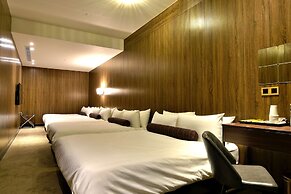 Mayer Inn