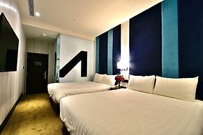 Mayer Inn