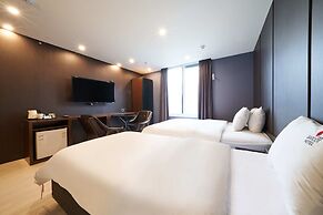 BON Hotel