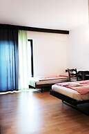 Motel Licki Krovovi