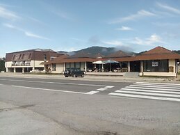 Motel Licki Krovovi