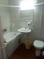 Motel Licki Krovovi