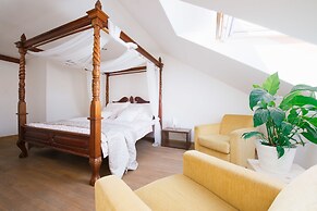 Golden Angel Apartment