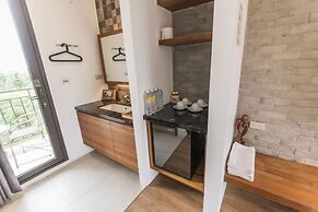 Hike & Seek Inn