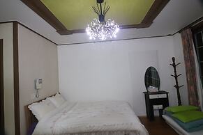 Gyeongju Raspberry Pension