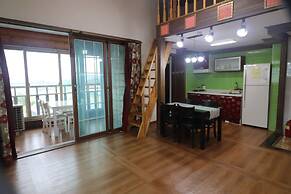 Gyeongju Raspberry Pension