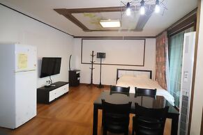 Gyeongju Raspberry Pension