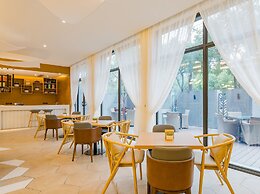 Atour Hotel Changhong North Road Xiangyang